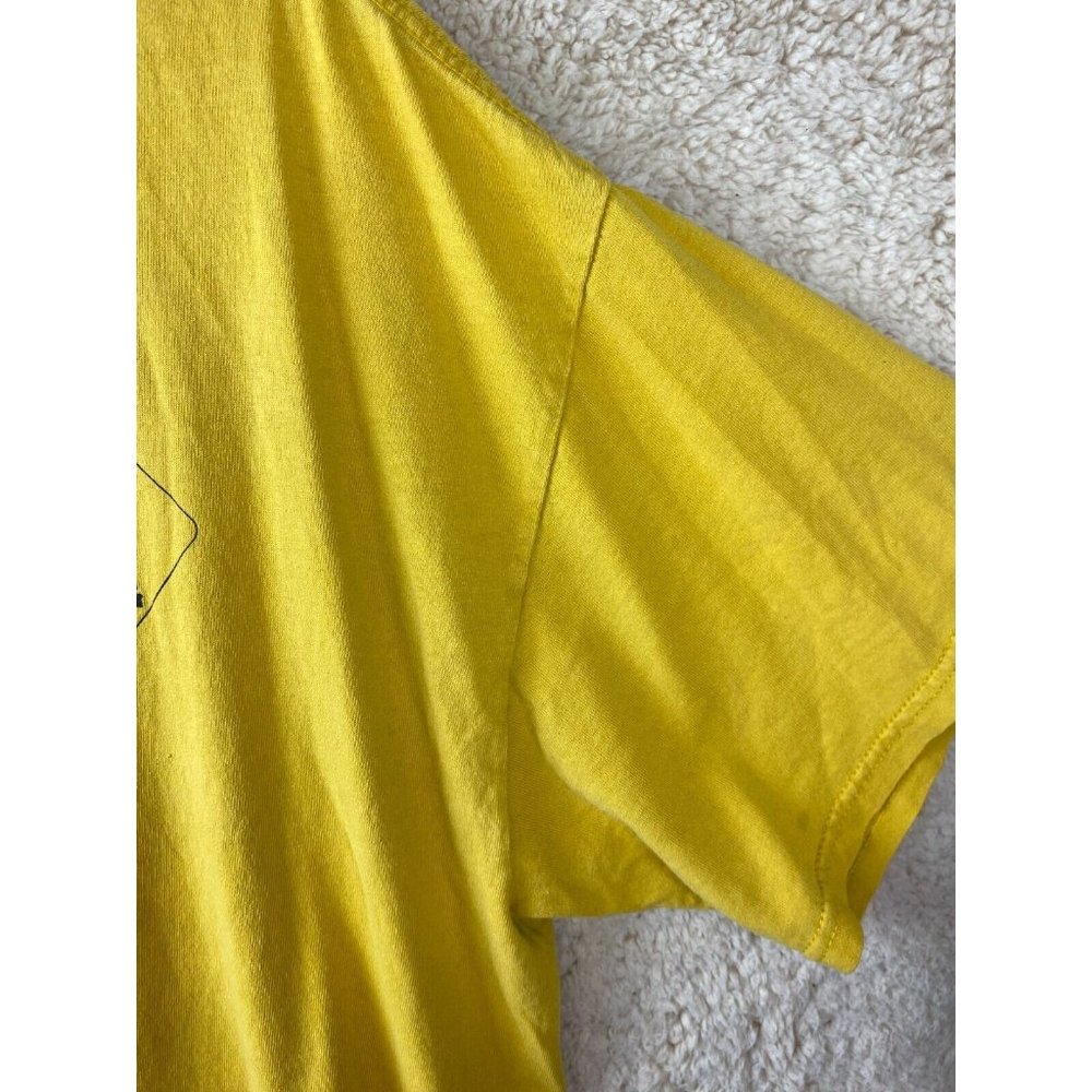 Moose Crossing The Maine Way Men's Sz XL Yellow Short Sleeve T-Shirt - Picture 6 of 12